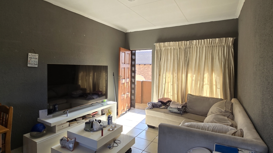 1 Bedroom Property for Sale in Rustenburg Central North West